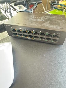 Cisco SF110D-16HP-UK, 16 Port 10/100 PoE Plug and Play Switch - Picture 1 of 2