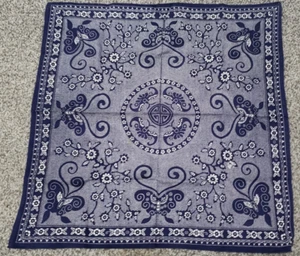 Sciarpa bandana farfalla stile asiatico blu rodeo bandana film TV oggetti di scena vestiti - Foto 1 di 4