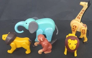 Vintage 1982 5 Fisher Price Little People Circus Train Animals 2 683-9 Great! - Picture 1 of 12