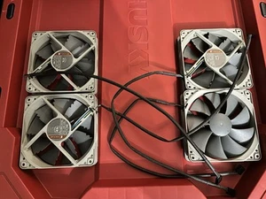 Two Noctua NF-P12 Redux-1700 PWM 4-Pin Case Fans (Screws Included) - Photo 1/4
