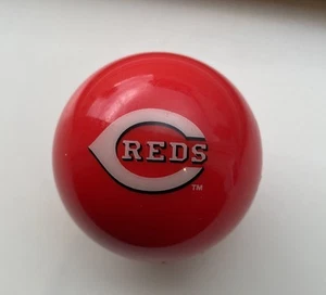MLB Cincinnati Reds Pool Billiard Cue/8 Ball - Red - Picture 1 of 3
