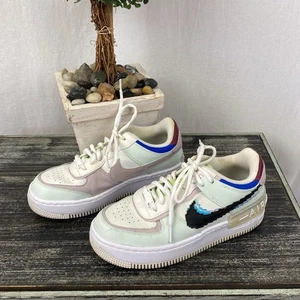 Nike Holographic weiß Stil CV8480-300 sportliche Sport Turnschuhe Schuhe 7 - Bild 1 von 7