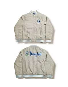 CHAQUETA BOMBER NUEVA DISNEYLAND 70 ANIVERSARIO BÓVEDA MICKEY LETTERMAN 2025 NUEVA CON ETIQUETAS XS - Imagen 1 de 6