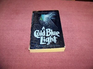 A Cold Blue Light Marvin Kaye & Parke Godwin Vintage Horror Paperback 1983 - Picture 1 of 6