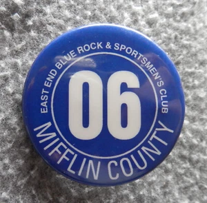 Vintage 2006 EAST END BLUE ROCK & SPORTSMEN'S CLUB LAPEL PIN BADGE Mifflin Co PA - Bild 1 von 2