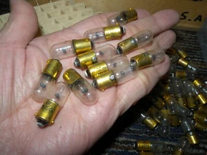 G-E Light Bulb 7 pcs 3v-4v No. 1490 new old stock. U.S.A w/tested. - Picture 1 of 5