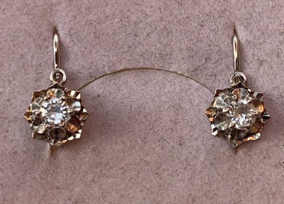 SUPERBE PAIRE BOUCLES D'OREILLES, EPOQUE 1900, EN OR BLANC 18 CARATS + SAPHIRS - Photo 1/4