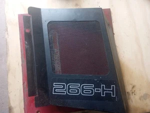 TORO WHEEL HORSE 266-H 268H RIGHT SIDE COVER SCREEN PANEL 266H - Picture 1 of 4
