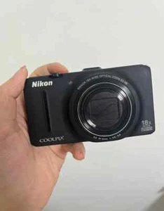 Nikon COOLPIX S9300 16.0MP 18x Optical Zoom Digital Camera English Black -90%NEW - Picture 1 of 5
