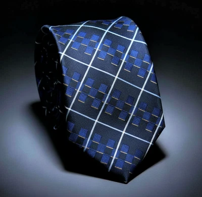 Corbata clásica de seda a cuadros geométricos azul marino DKNY Donna Karan 56" Foto 1 de 4