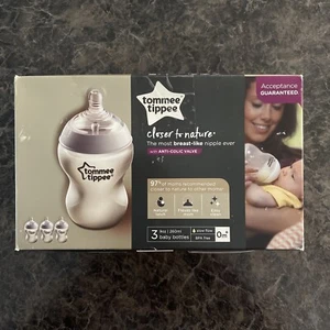 Tommee Tippee Closer To Nature 3X Baby Bottles 9 fl oz Each - New Damaged Box - Picture 1 of 3