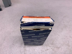 NEW IN BOX HONEYWELL SWITCH 925BZ30S - Picture 1 of 2