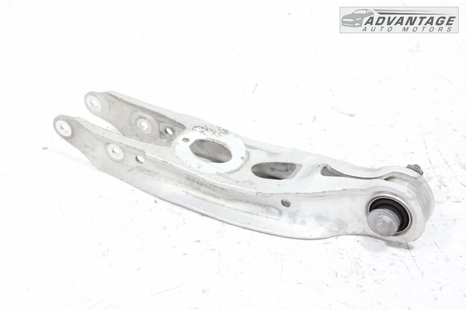 AUDI A4 QUATTRO 2016-2024 2,0 L suspensión trasera lado derecho brazo de control inferior OEM Foto 1 de 4