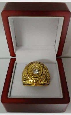 Baltimore Orioles - 1970 World Series Ring With Wooden Display Box - Image 1 of 4