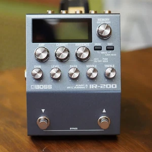 BOSS IR-200 AMP&CABINET PROCESSOR Guitar Effects Pedal - Picture 1 of 11