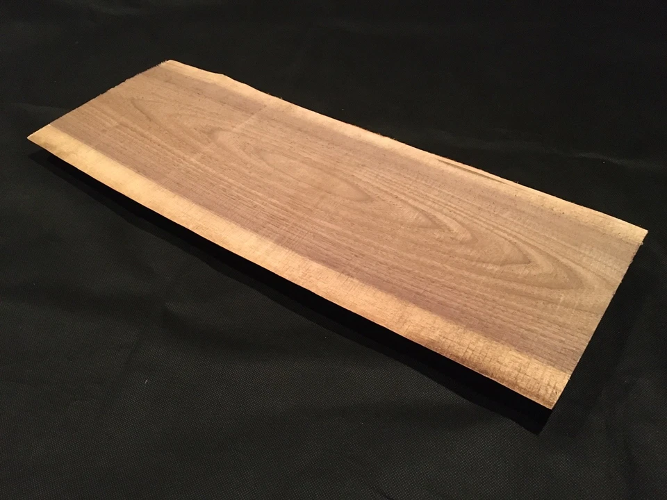 Mini losa de madera pequeña con borde vivo de nogal negro figura hobby carpinteros Foto 1 de 4