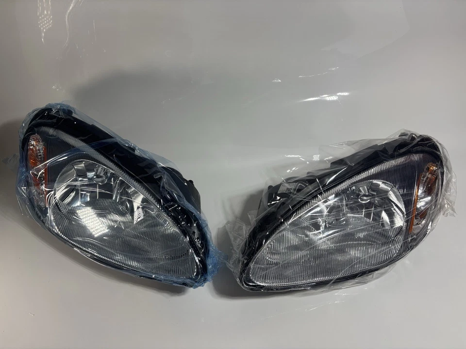Juego de faros para Chrysler PT Cruiser 2001-2005 lado izquierdo y derecho con bombilla Foto 1 de 4