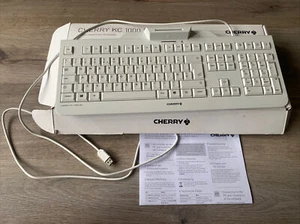 Teclado con cable para tarjeta inteligente de contacto CHERRY KC 1000 SC (blanco) diseño plano inteligente - Imagen 1 de 8