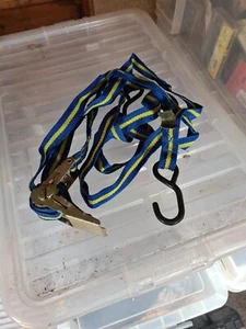 Autovan mit Haken - Bild 1 von 4