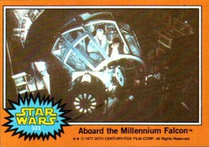 1977 Topps Star Wars Serie 5 Border Naranja #323 A bordo del Halcón Milenario - Imagen 1 de 2