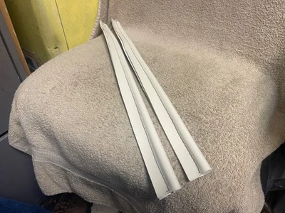 Ford Mustang 1971 1972 1973 interior cuarto panel pilar cuerda par blanco Foto 1 de 4