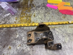 2005-2006 OUTLANDER Rear Suspension Control Arm Bracket To Body Right Pass. Side - Picture 1 of 17