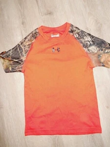 Under Armour ~Youth Athletic Knit Shirt Heat Gear ~ Orange @ Camo Sleeves~Size 4 - Picture 1 of 3