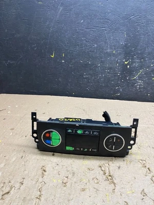 GMC Yukon Tahoe 2007-2011 control automático de temperatura climática U5620 DG Foto 1 de 4