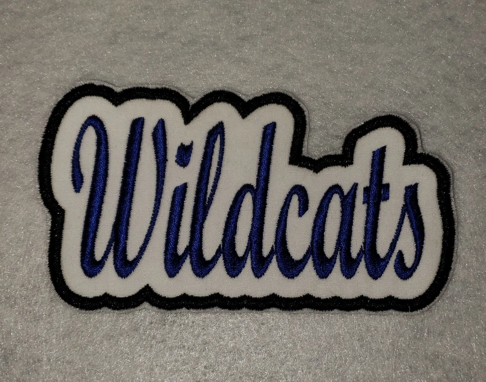 Parche de apliques bordados de hierro Kentucky Wildcats de 4 3/4 pulgadas Foto 1 de 1