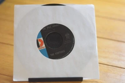 THE VENTURES "KICKSTAND / WILD ANGELS" 45 RPM 7" VG RECORD [CC3-119] - Image 1 of 4