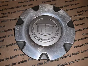 9594307 2004 2005 Cadillac SRX OEM Alloy/Plastic Center Cap - 1 - Picture 1 of 7