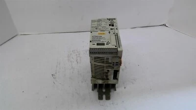 Unidad Lenze E82EV251-2B 0,25 KW 480 HZ 1,7 Amp Foto 1 de 4