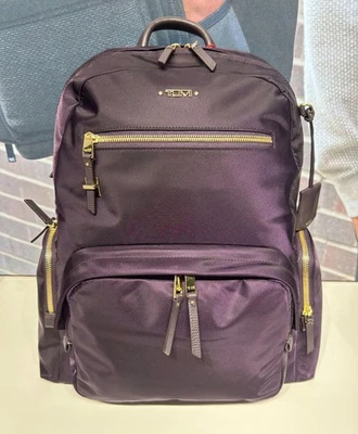 NUEVA Mochila para Laptop Tumi Voyageur CAREN 17.0” Nylon - PÚRPURA MORA Foto 1 de 4