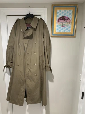 Trench coat masculino vintage London neblina 44R cáqui com cinto longo peito duplo anos 90 - Imagem 1 de 4
