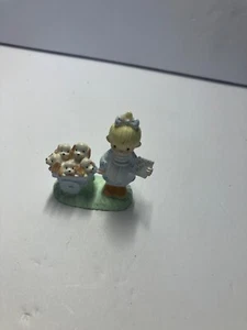 Precious Moments "God Loveth a Cheerful Giver" 1989 - Picture 1 of 6
