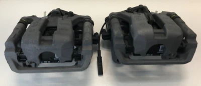 Mint OEM Electric Rear RH LH Caliper 2021-2023 Cadillac Escalade Tahoe 84805862 - Image 1 of 4