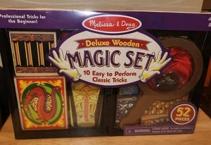 Melissa & Doug. Deluxe Massivholz Magic Set mit 10 klassischen Tricks. Alter 8+ - Bild 1 von 3