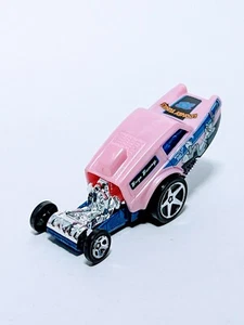 Hot Wheels Bugs Bunny HW Poppa Wheelie Looney Tunes #FKC73 NRFP 2017 Pink 1:64 - Picture 1 of 4