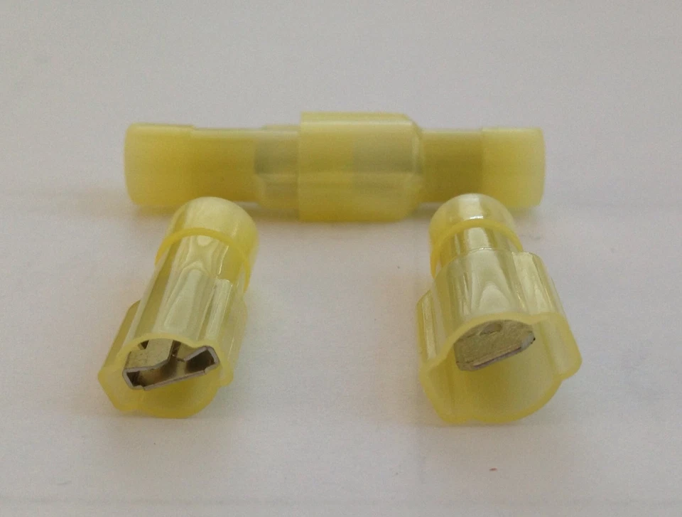 Yellow Nylon Fully Insulated Male-Female Quick Disconnect Connectors 12-10 GAUGE - Image 1 of 1