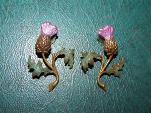 SCOTTISH THISTLE ENAMEL BRASS EARRINGS Vtg - Picture 1 of 2