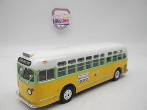 1/43 GM TDH 3714 "Rosa Parks" 1955 Bus-Autocar Avec Défauts pour Diorama-Pièces - Imagen 1 de 8