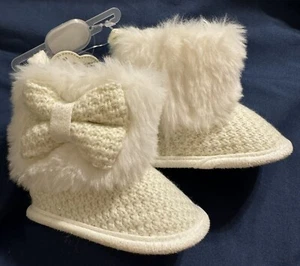 NEW First Steps By Stepping Stones White Faux Fur Baby Booties 3-6 Months Size 2 - Picture 1 of 10