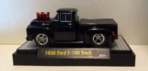 M2 MACHINES 56 FORD F-100 PICKUP TRUCK Ground Pounders #10-04 1:64 - Bild 1 von 2