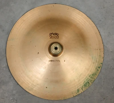 PLATILLO CHINO PAISTE 2002 20" TIPO CHINA, ETIQUETA NEGRA, CAMPANA CUADRADA, 1758 gramos Foto 1 de 4