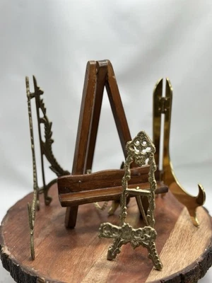 Caballetes ornamentados vintage de latón y madera lote de 4 pergaminos independientes Foto 1 de 4