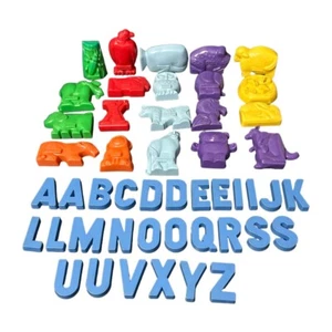 Playskool 20 Animals and 28 Letters Vintage 1973 Replacements - Imagen 1 de 4
