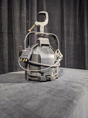 ETC Source 4 Par (Qty:3) WFL & (Qty:1) MFL - Image 1 of 3