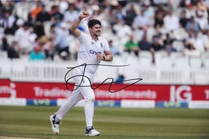 Cricket - Josh Tongue - Hand Signed 12x8 Inch Photograph - England - COA - Picture 1 of 1