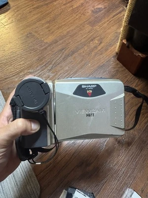 Sharp Viewcam VL-AH50U Hi-8 Analog Camcorder  TESTED - Image 1 of 4