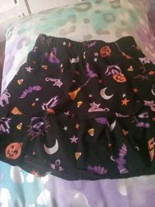 Little Girl Halloween Skirt With Build In Shorts Size XS(4-5) - Picture 1 of 3